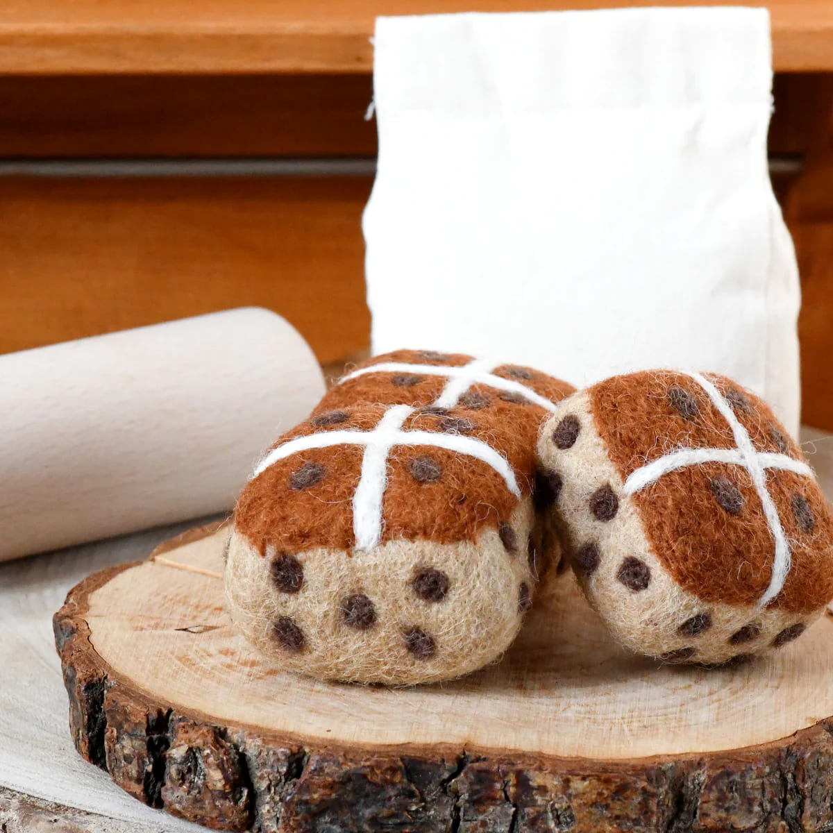 Tara Treasures Felt Hot Cross Buns