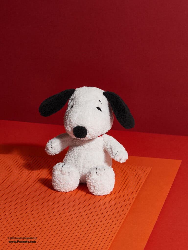 Snoopy Sitting Terry Cream 17cm