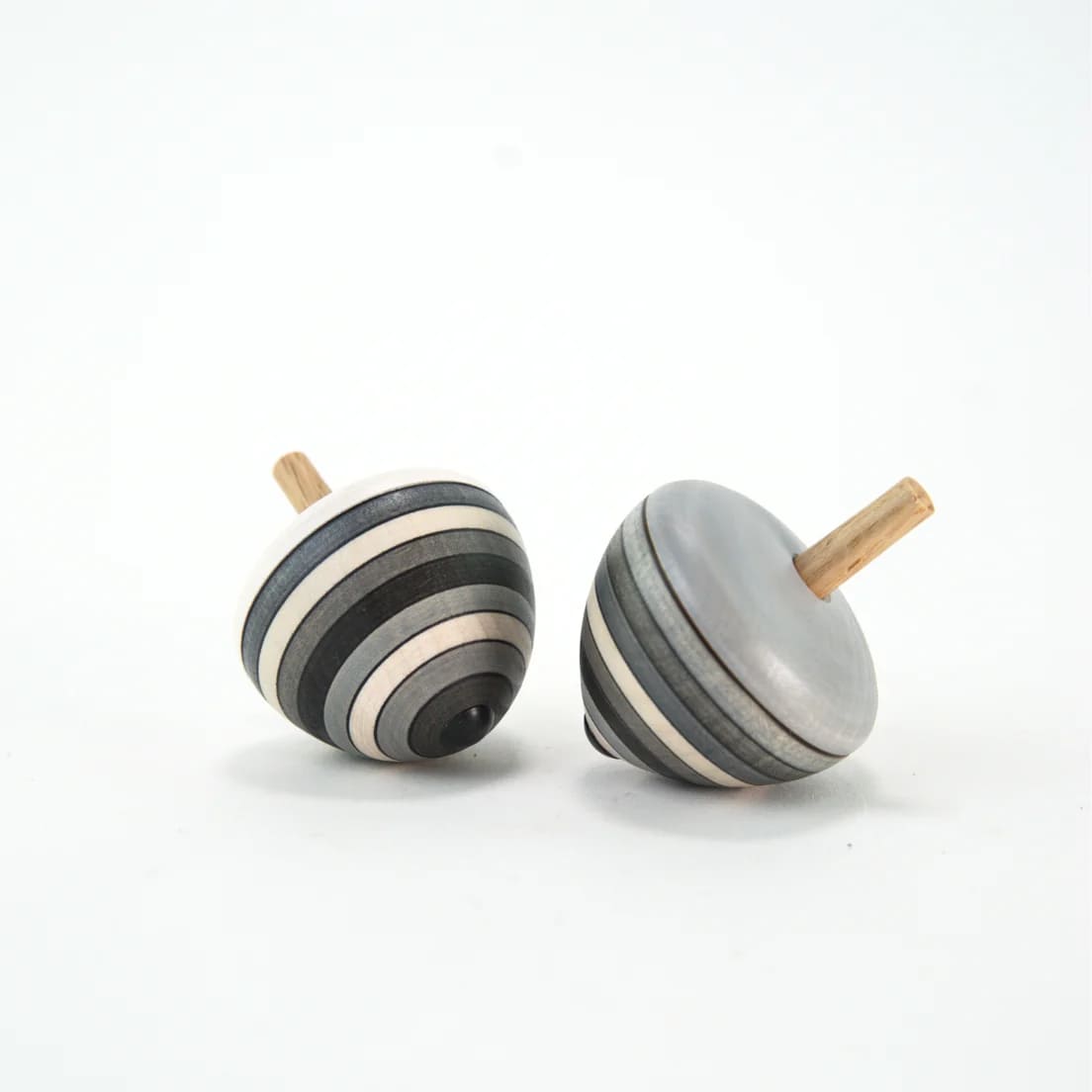 Mader Egg Spinning Top Graphite