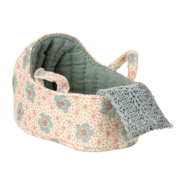 Maileg Carry Cot Baby Mouse Blue