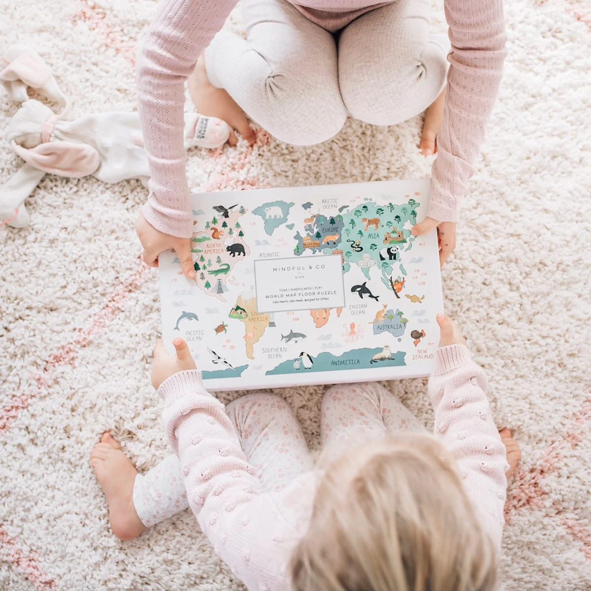 Mindful and Co World Map Floor Puzzle