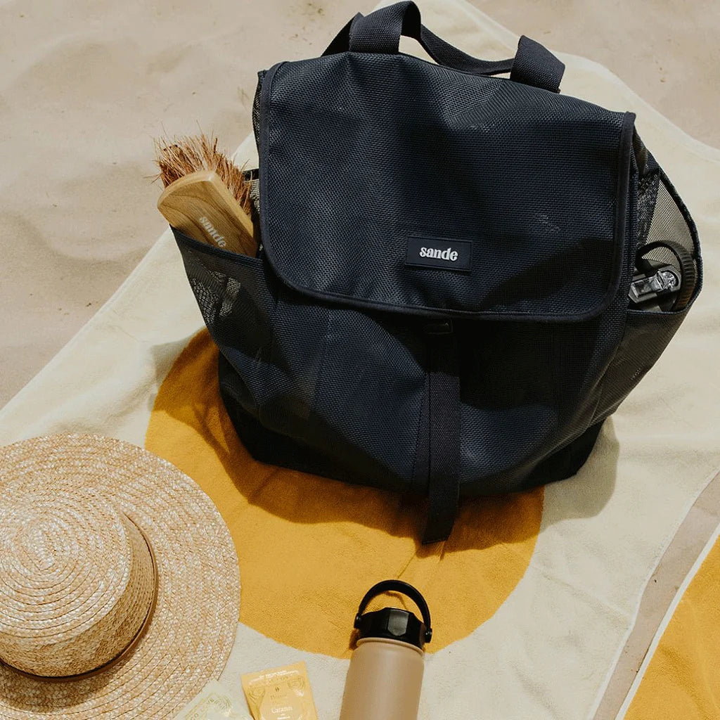 Sande™ Beach Hauler Beach Backpack - Deep Sea