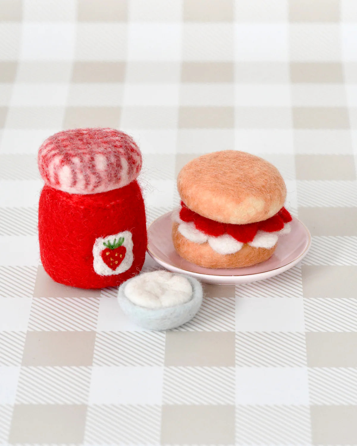 Tara Treasures Felt Strawberry Jam and Scones Set