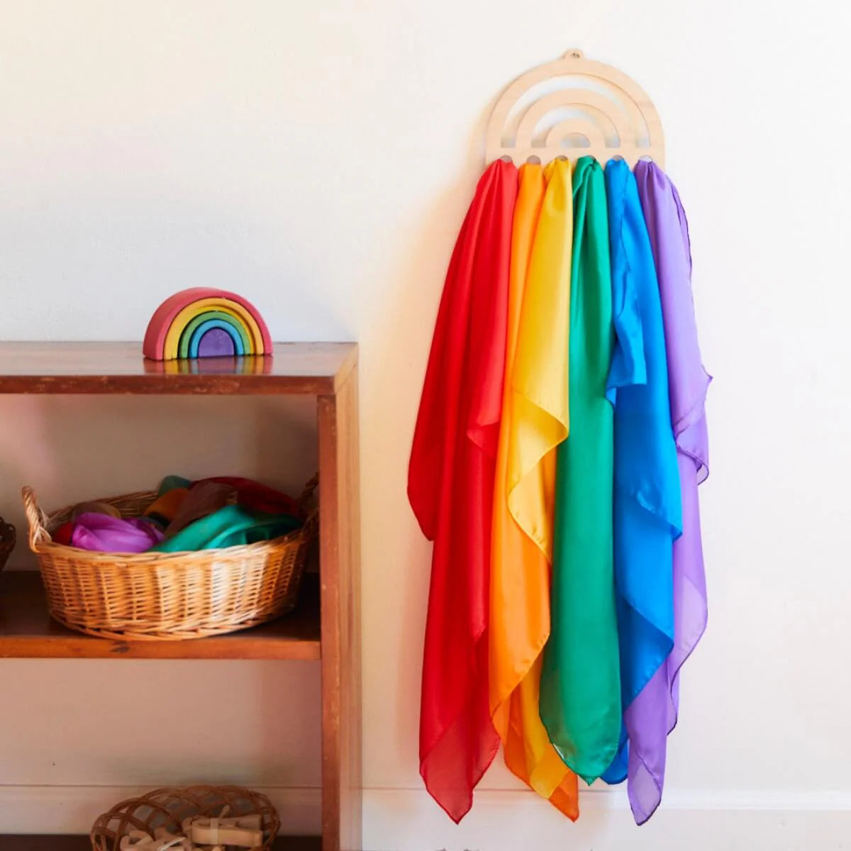 Sarah&#39;s Silks Wooden Playsilk Display