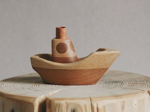 Wooden Boat - Julien