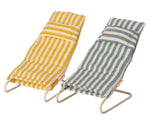Load image into Gallery viewer, Maileg Beach Chair Set Mouse

