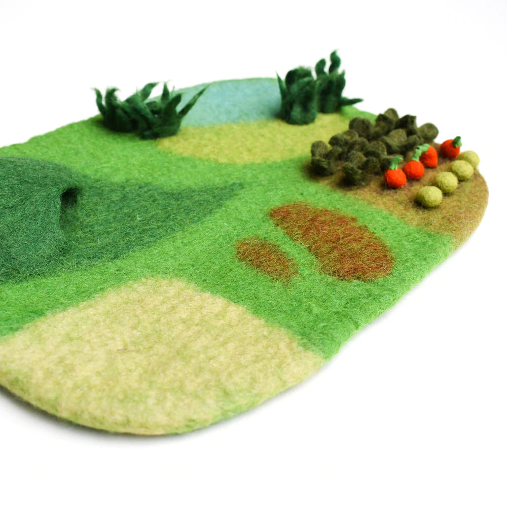 Tara Treasures Farm Land Felt Play Mat Playscape