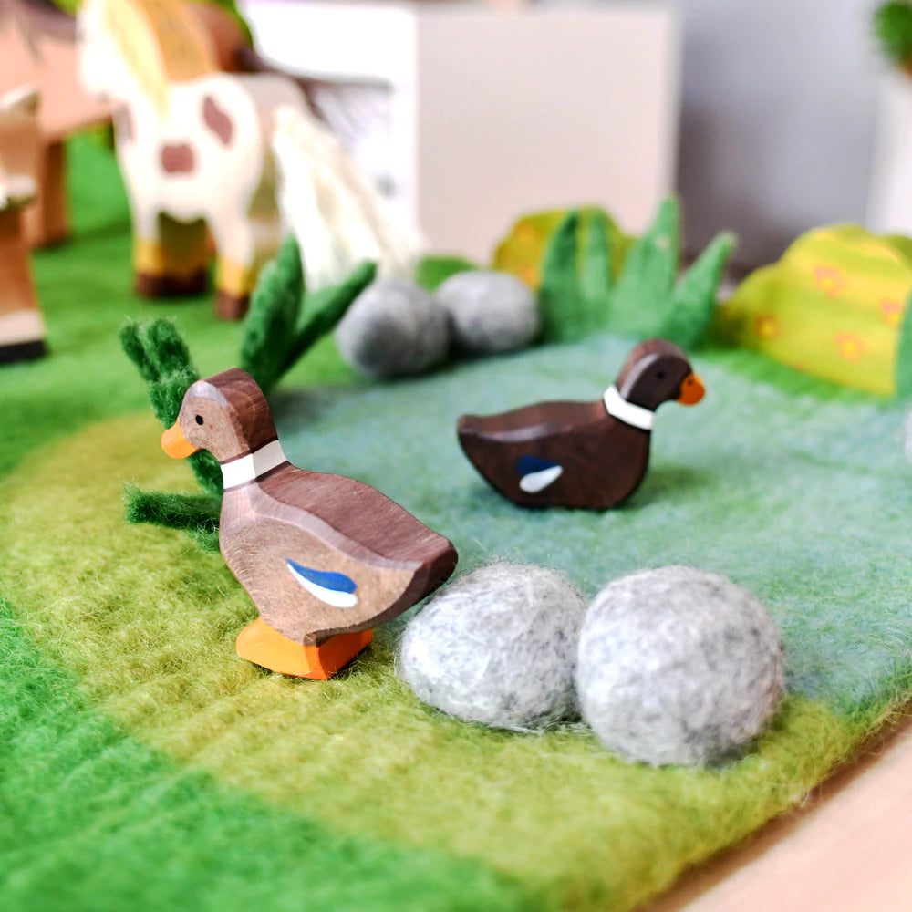 Tara Treasures Large Farm Felt Play Mat Playscape