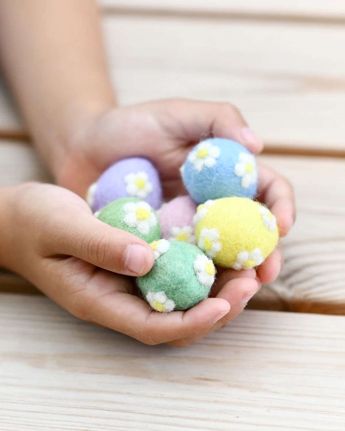 Tara Treasures Felt Pastel Eggs with Flowers