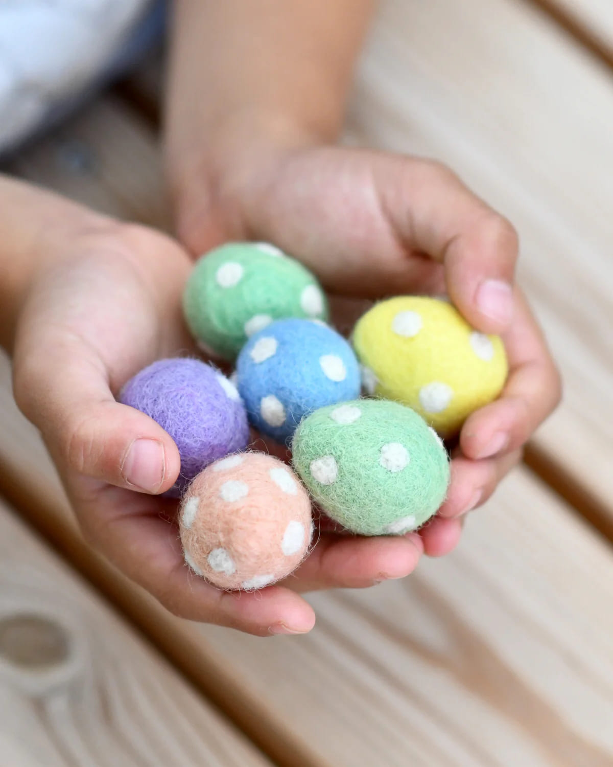 Tara Treasures Felt Polka Dots Eggs